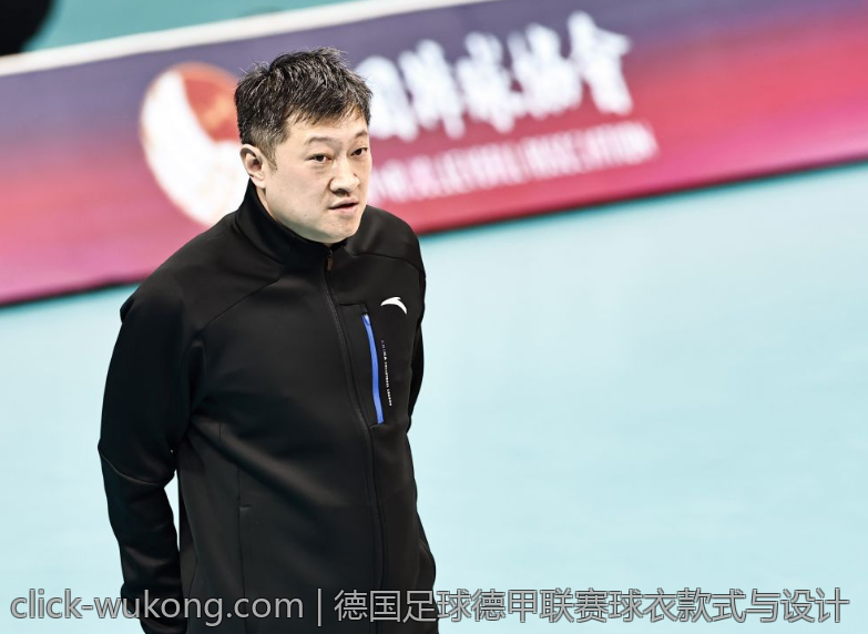 德国足球德甲联赛球衣款式与设计